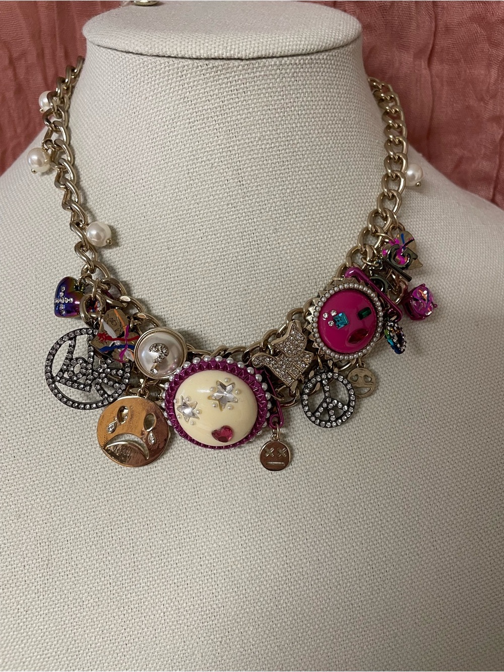Bold Betsey Johnson Emoji Statement Necklace. Brand New!